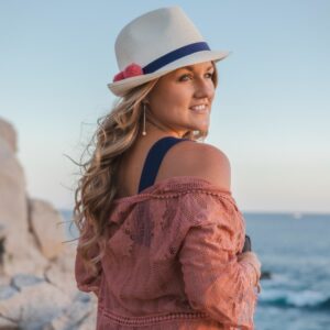 Amanda The Traveling Realtor